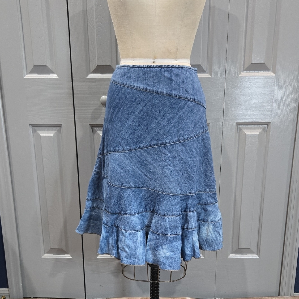 DKNY Asymmetrical Denim Blue Mid Length Skirt with Bleaching SZ 8